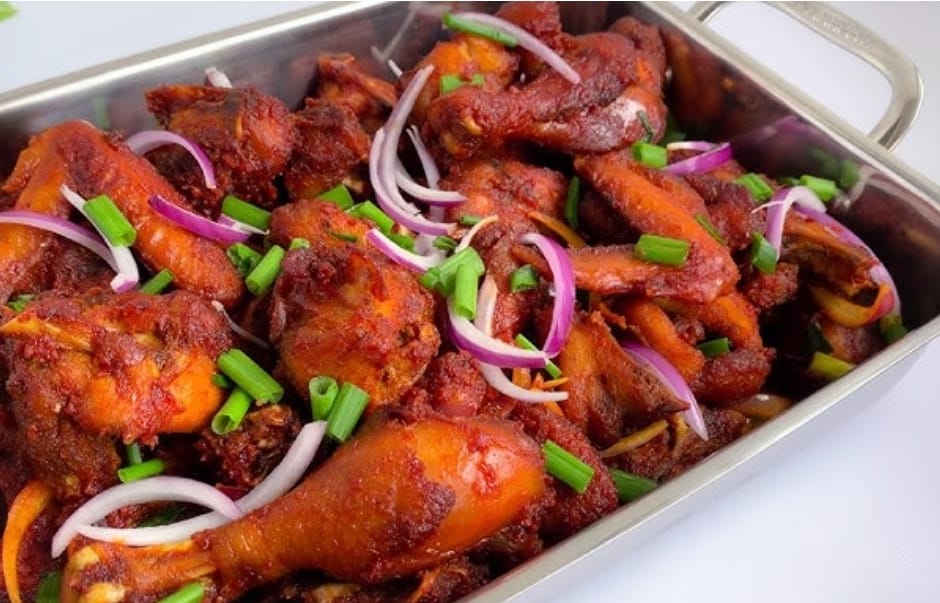 Peppered hard chicken (mature chicken with firmer meat)